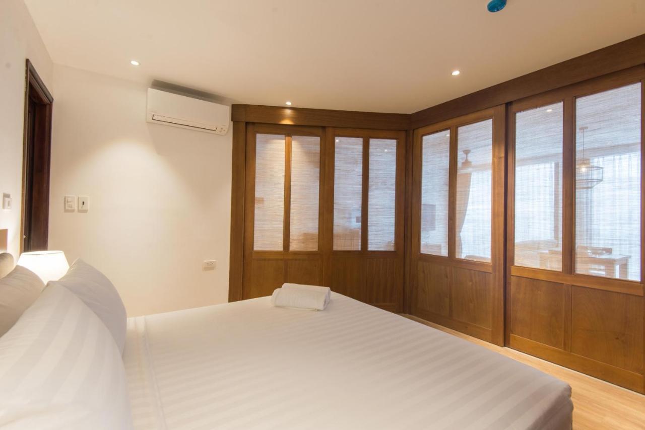 22Housing Hotel & Apartment 81 Linh Lang Hanoi Exterior photo